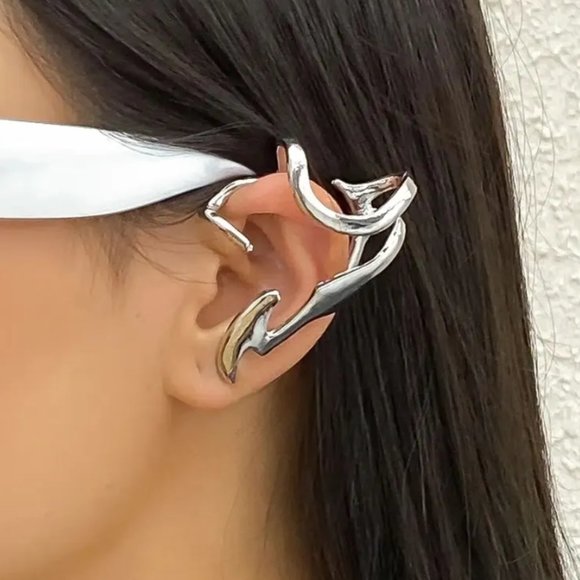 Jewelry - Silver Cybercore Ear Cuff